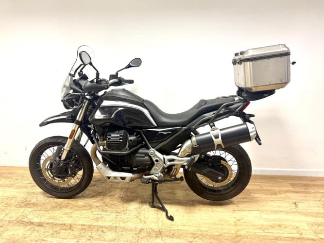 MOTO GUZZI V85 TT (TOP CASE) 2024 de segunda mano