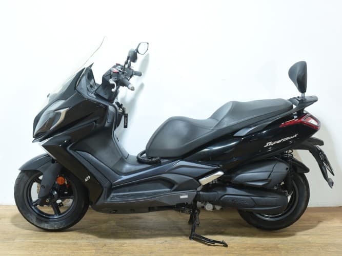 Comprar KYMCO SUPER DINK 125 2018 de segunda mano KYMCO SUPER DINK 125 2018 de segunda mano