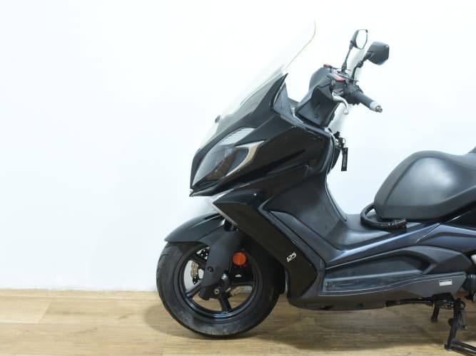 Comprar KYMCO SUPER DINK 125 2018 de segunda mano KYMCO SUPER DINK 125 2018 de segunda mano