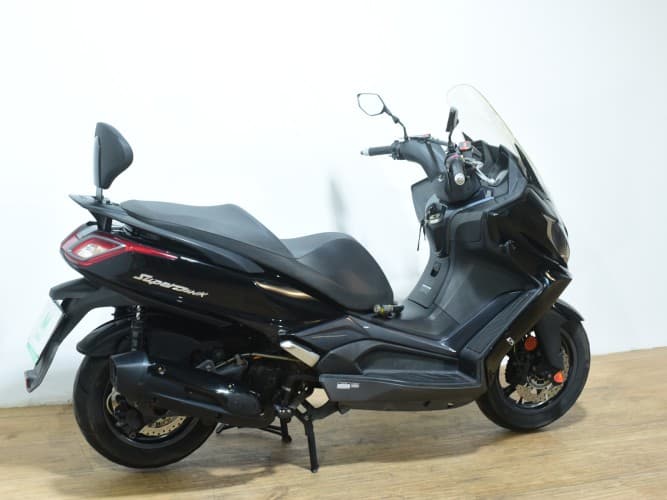 Comprar KYMCO SUPER DINK 125 2018 de segunda mano KYMCO SUPER DINK 125 2018 de segunda mano