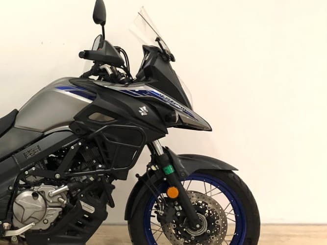 Comprar SUZUKI V STROM 650 XT (TOP CASE) (A2) 2021 de segunda mano SUZUKI V STROM 650 XT (TOP CASE) (A2) 2021 de segunda mano
