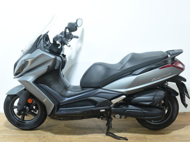 KYMCO SUPER DINK 125 2018 de segunda mano