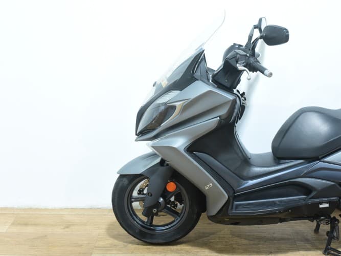 KYMCO SUPER DINK 125 2018 de segunda mano