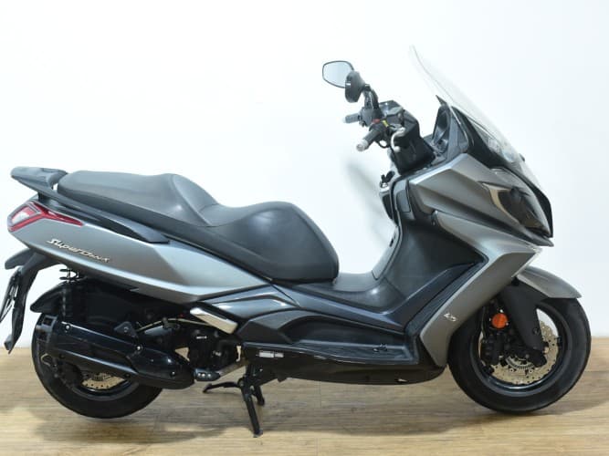KYMCO SUPER DINK 125 2018 de segunda mano