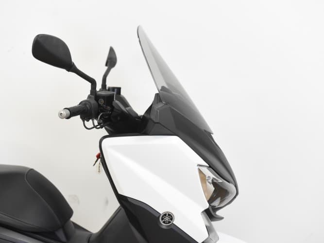 YAMAHA XMAX 400 2015 de segunda mano