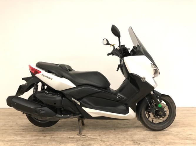 Comprar YAMAHA XMAX 400 2015 de segunda mano YAMAHA XMAX 400 2015 de segunda mano