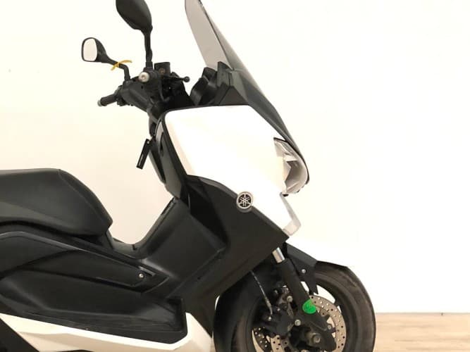 Comprar YAMAHA XMAX 400 2015 de segunda mano YAMAHA XMAX 400 2015 de segunda mano