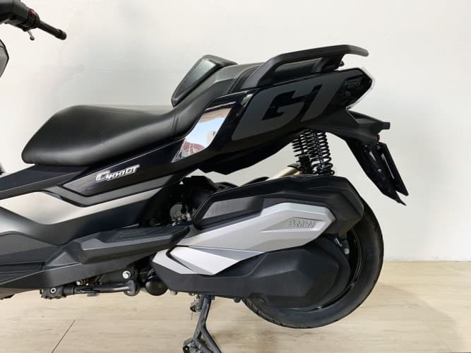 Comprar BMW C 400 GT TRIPLE BLACK (PACK COMFORT) 2022 de segunda mano BMW C 400 GT TRIPLE BLACK (PACK COMFORT) 2022 de segunda mano