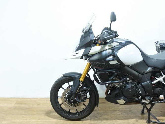 SUZUKI V STROM 1000 (TRES MALETAS) 2015 de segunda mano