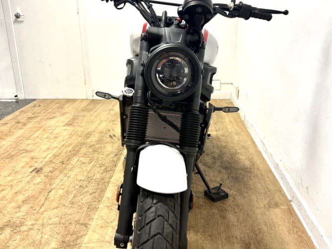 Comprar YAMAHA XSR 700 (A) 2023 de segunda mano YAMAHA XSR 700 (A) 2023 de segunda mano