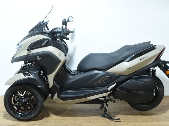 Comprar YAMAHA TRICITY 300 2023 de segunda mano YAMAHA TRICITY 300 2023 de segunda mano