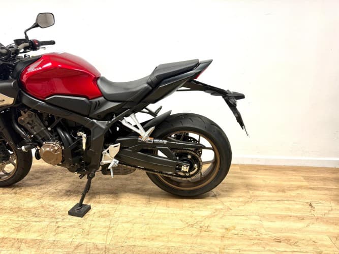 Comprar HONDA CB 650 R (A) (IVA DEDUCIBLE) (E-CLUTCH) 2025 de segunda mano HONDA CB 650 R (A) (IVA DEDUCIBLE) (E-CLUTCH) 2025 de segunda mano