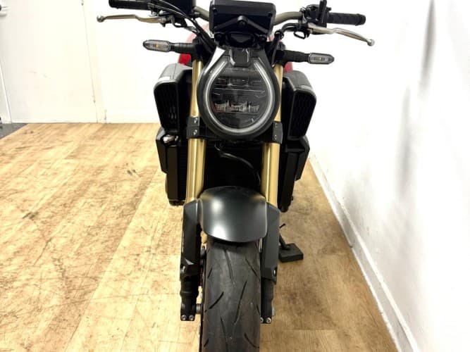 Comprar HONDA CB 650 R (A) (IVA DEDUCIBLE) (E-CLUTCH) 2025 de segunda mano HONDA CB 650 R (A) (IVA DEDUCIBLE) (E-CLUTCH) 2025 de segunda mano