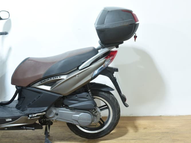 KYMCO AGILITY CITY 50 (TOP CASE) 2023 de segunda mano