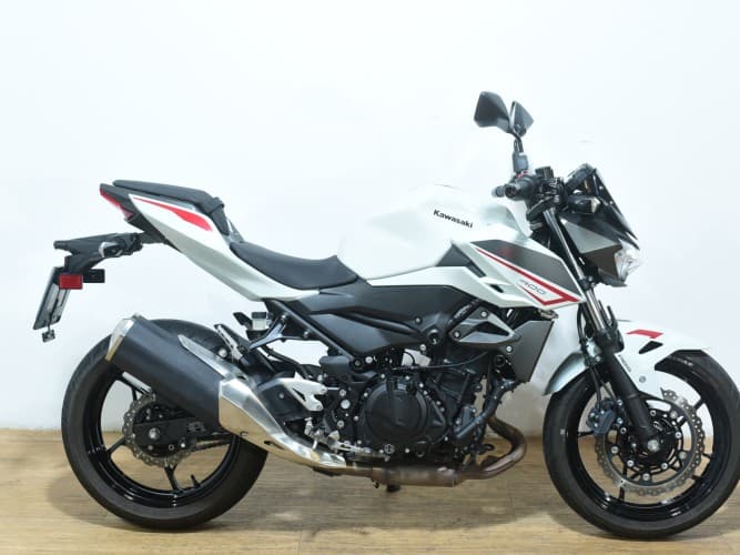 Comprar KAWASAKI Z 400 2024 de segunda mano KAWASAKI Z 400 2024 de segunda mano