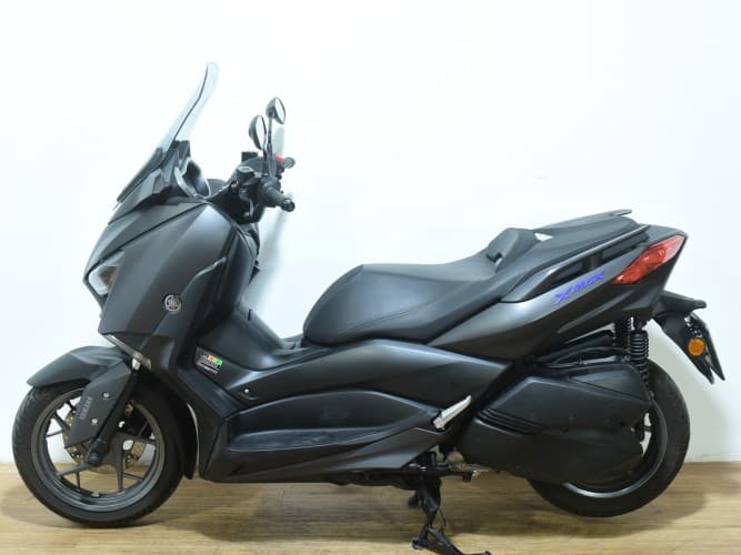 Comprar YAMAHA XMAX 300 2023 de segunda mano YAMAHA XMAX 300 2023 de segunda mano