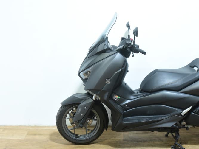 Comprar YAMAHA XMAX 300 2023 de segunda mano YAMAHA XMAX 300 2023 de segunda mano