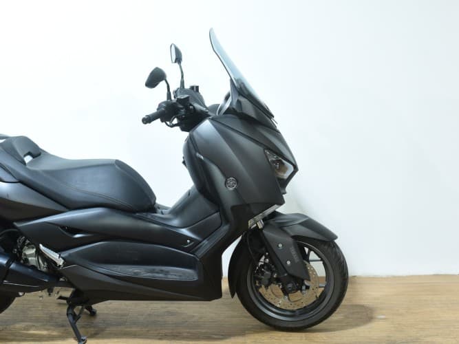 Comprar YAMAHA XMAX 300 2023 de segunda mano YAMAHA XMAX 300 2023 de segunda mano