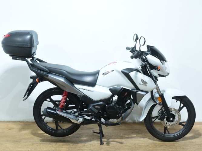 HONDA CB 125 F (TOP CASE) 2022 de segunda mano