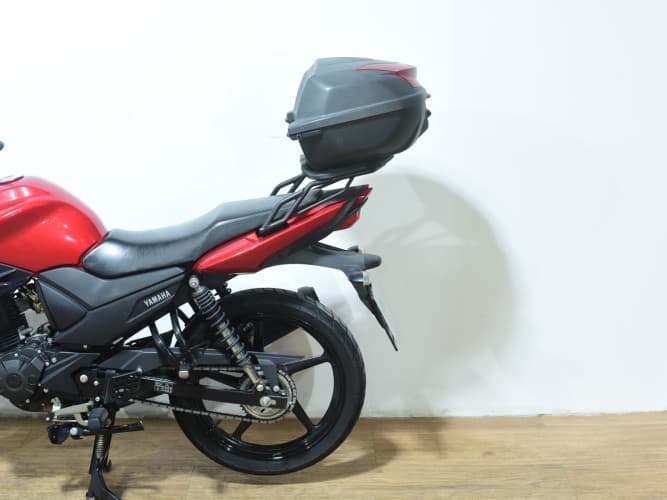 YAMAHA YS125 2018 de segunda mano