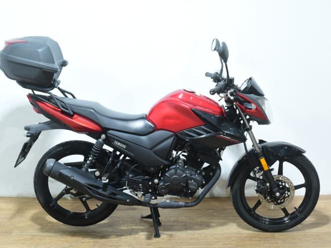 YAMAHA YS125 2018 de segunda mano