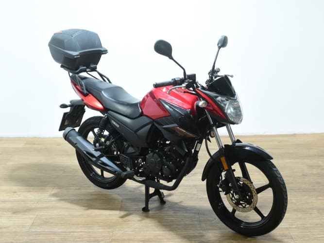 YAMAHA YS125 2018 de segunda mano