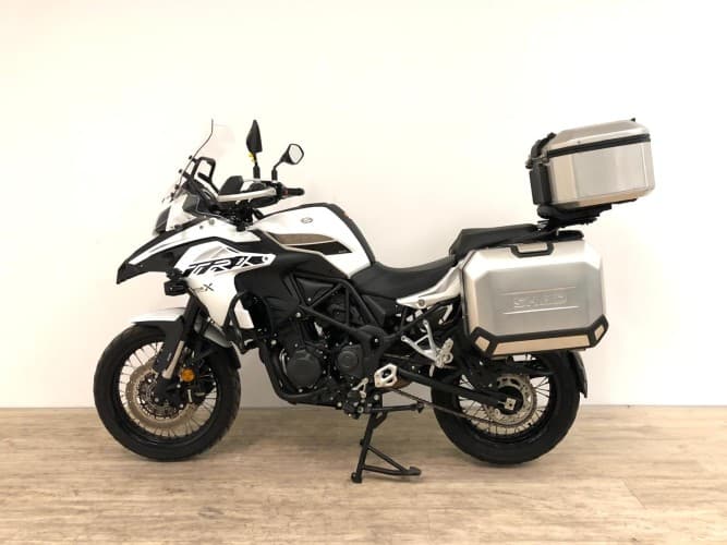 Comprar BENELLI TRK 502 X (A2) (3 MALETAS) 2023 de segunda mano BENELLI TRK 502 X (A2) (3 MALETAS) 2023 de segunda mano