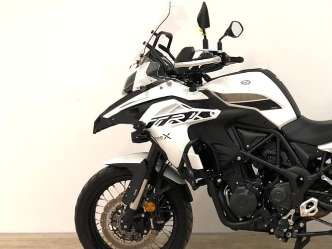 Comprar BENELLI TRK 502 X (A2) (3 MALETAS) 2023 de segunda mano BENELLI TRK 502 X (A2) (3 MALETAS) 2023 de segunda mano