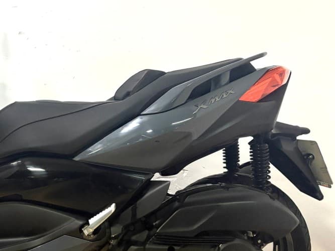 YAMAHA XMAX 125 TECH MAX 2022 de segunda mano