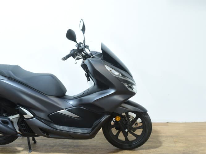 Comprar HONDA PCX 125 2018 de segunda mano HONDA PCX 125 2018 de segunda mano