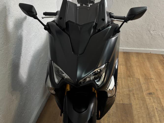 YAMAHA TMAX 530 DX 2018 de segunda mano