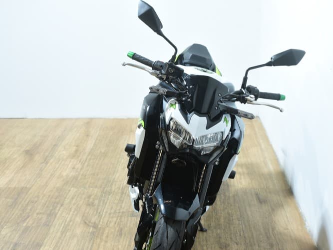 Comprar KAWASAKI Z 900 (FULL)(LEO VINCE HOMOLOGADO +250€) 2021 de segunda mano KAWASAKI Z 900 (FULL)(LEO VINCE HOMOLOGADO +250€) 2021 de segunda mano