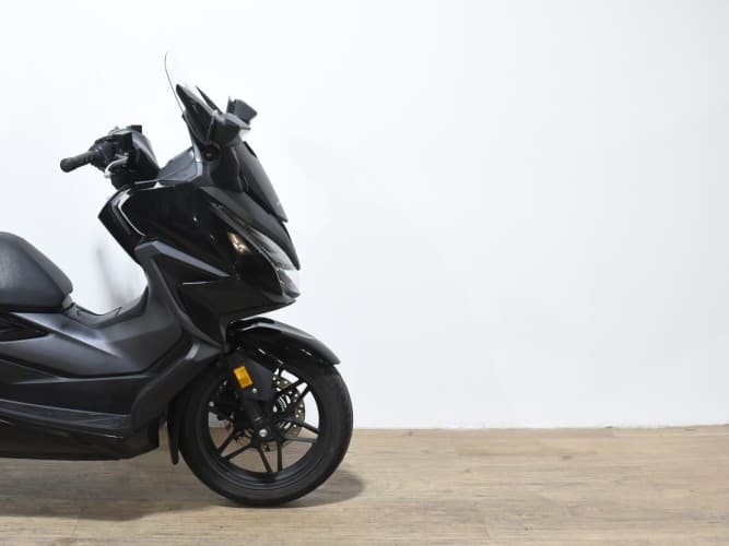 HONDA FORZA 125 2021 de segunda mano