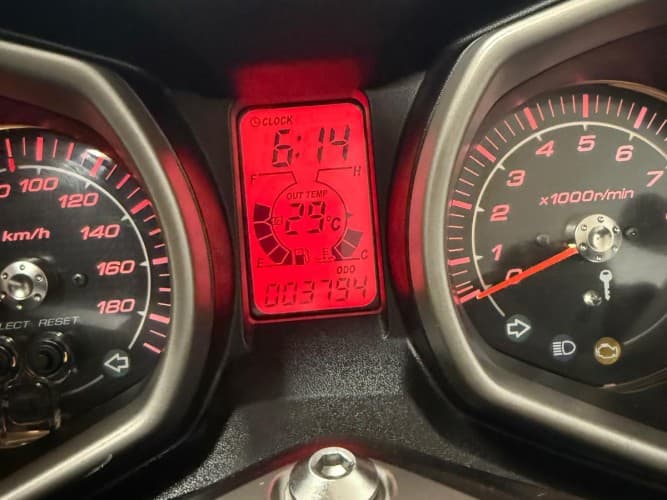 YAMAHA XMAX 400 (ESCAPE SPARK) (ENTREGA ESCAPE DE SERIE) 2015 de segunda mano