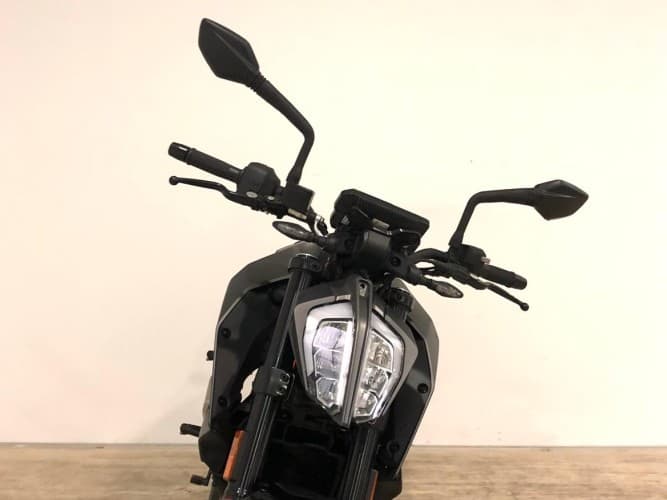 KTM DUKE 390 2023 de segunda mano