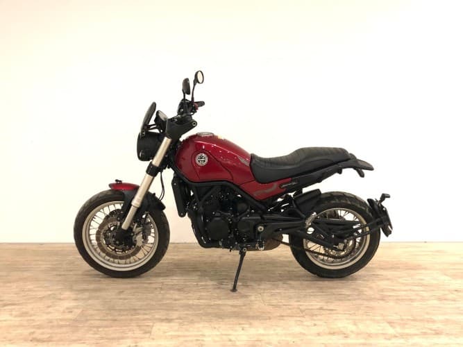 BENELLI LEONCINO 500 TRAIL 2022 de segunda mano