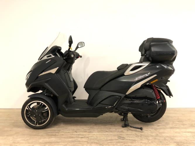 PEUGEOT METROPOLIS 400 SW (TOP CASE) 2022 de segunda mano