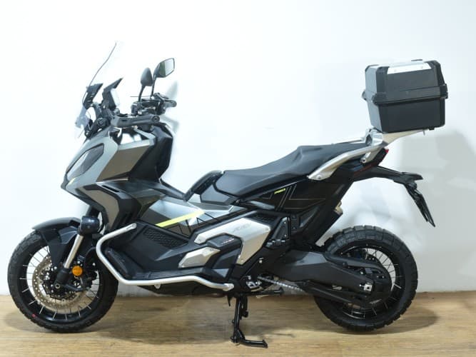 HONDA X-ADV 750 (A) 2024 de segunda mano
