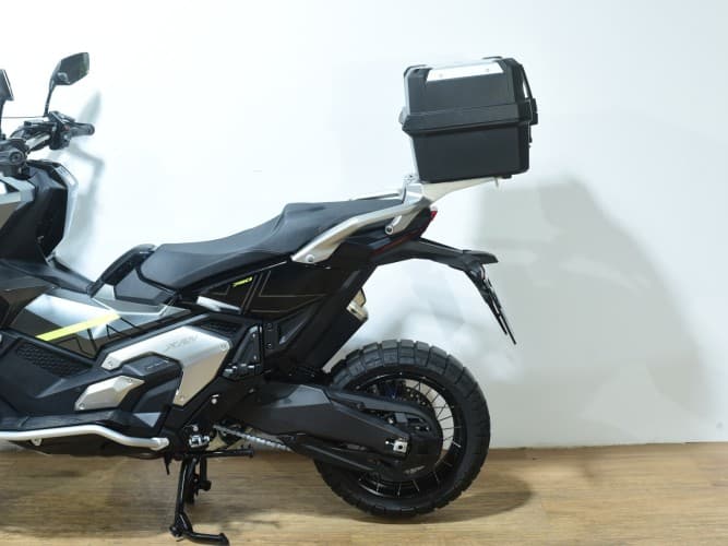 HONDA X-ADV 750 (A) 2024 de segunda mano
