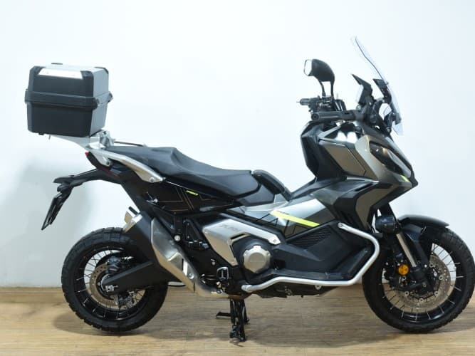 HONDA X-ADV 750 (A) 2024 de segunda mano