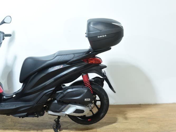 Comprar PIAGGIO MEDLEY 125 (TOP CASE) 2020 de segunda mano PIAGGIO MEDLEY 125 (TOP CASE) 2020 de segunda mano