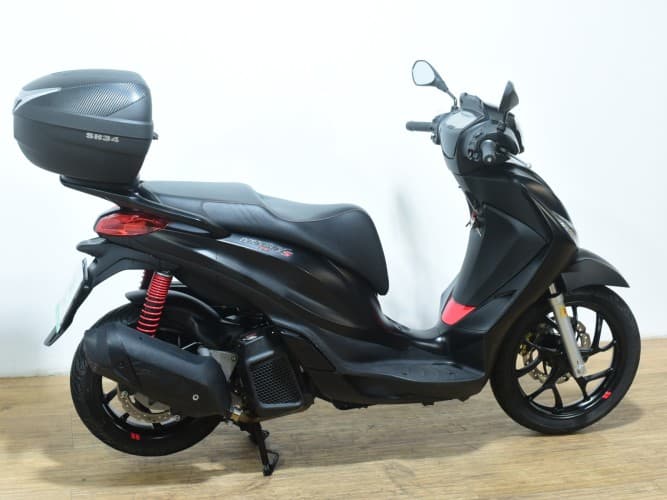 Comprar PIAGGIO MEDLEY 125 (TOP CASE) 2020 de segunda mano PIAGGIO MEDLEY 125 (TOP CASE) 2020 de segunda mano