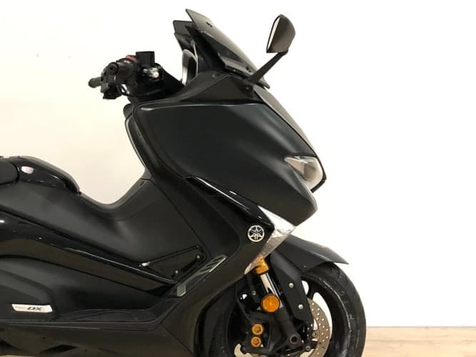 YAMAHA TMAX 530 DX 2019 de segunda mano