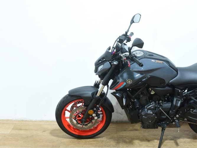 Comprar YAMAHA MT-07 (A2) 2021 de segunda mano YAMAHA MT-07 (A2) 2021 de segunda mano