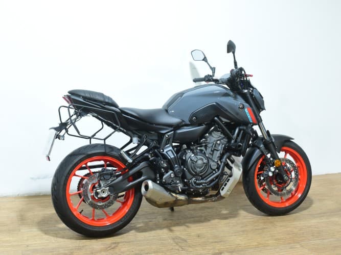 Comprar YAMAHA MT-07 (A2) 2021 de segunda mano YAMAHA MT-07 (A2) 2021 de segunda mano