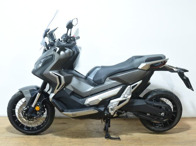 Comprar HONDA X-ADV 750 (A) 2020 de segunda mano HONDA X-ADV 750 (A) 2020 de segunda mano