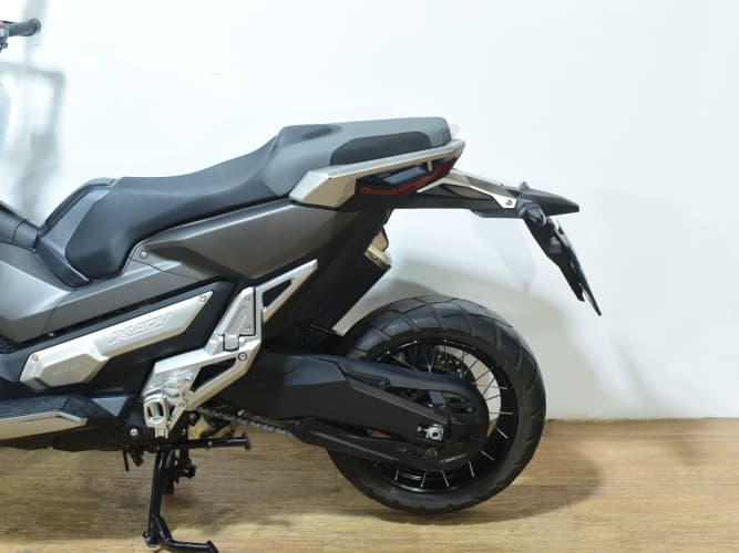 Comprar HONDA X-ADV 750 (A) 2020 de segunda mano HONDA X-ADV 750 (A) 2020 de segunda mano