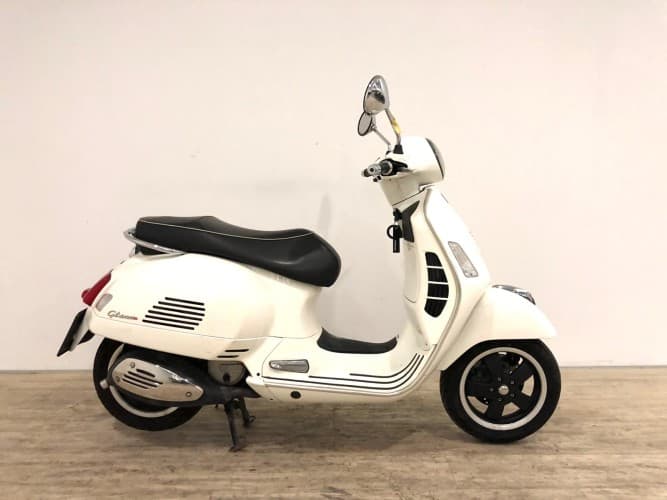 VESPA GTS 125 2011 de segunda mano