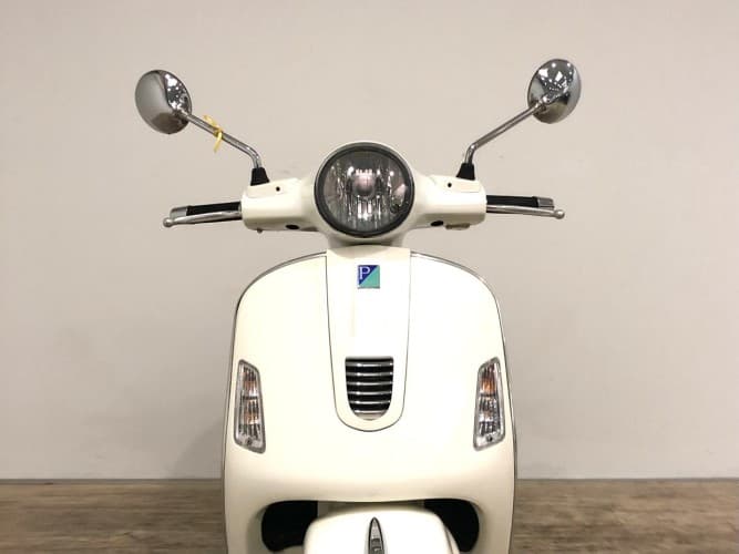 VESPA GTS 125 2011 de segunda mano
