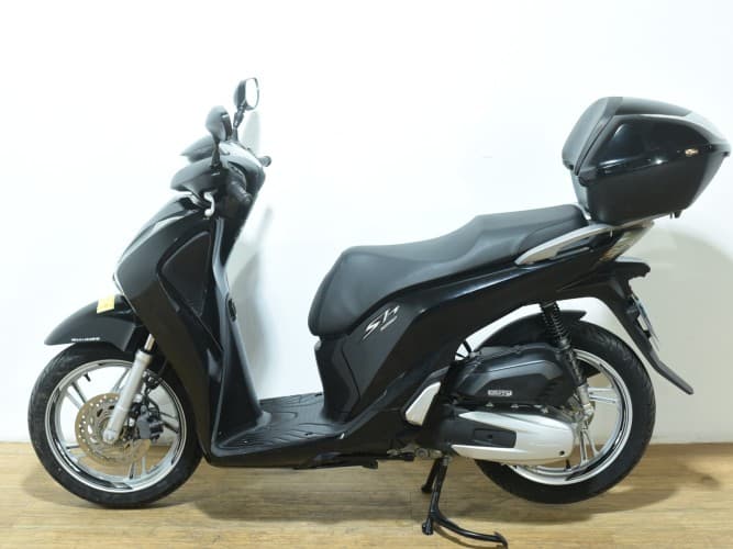 HONDA SH 125 2018 de segunda mano